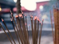 不能進寺廟的生肖，特別是第三名！這4種人不能上香！