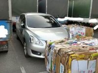亂停私人車位慘遭「封印」地主出「狠招」：停到明年清明吧～