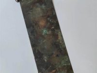 整理母親遺物時驚現「神秘銅器」！我剛要扔掉，老公一把奪過：這能換三套房！