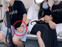 捷運3人行「正妹左牽右抱」兩男！得知「3人關係」網傻眼：難怪都戴口罩