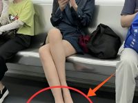 小伙捷運遇長腿正妹想搭訕！視線下移驚見「一隻腳」秒嚇退，網友狂刷：快跑，癥結不在腳上！