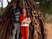 23歲妹遠嫁非洲「曬婚房」超開心!網放大照片「1細節」頭皮發麻:她根本被逼的 23歲妹遠嫁非洲「曬婚房」超開心!網放大照片「1細節」頭皮發麻:她根本被逼的