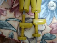 女兒房裡藏「兩根神秘黃棒」媽媽看懵了！PO網求解…全網急勸「別亂碰」：妳太落伍了